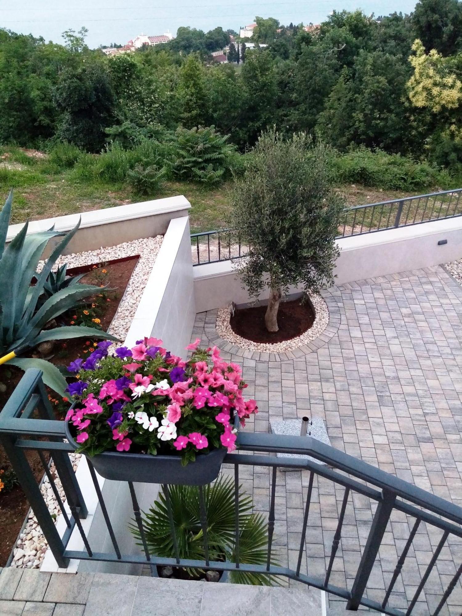 Apartment Ivy2 Ловран Экстерьер фото